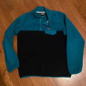 Turquoise and Navy Patagonia Synchilla Snap-T